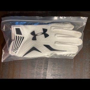 Under Armour Football gloves
